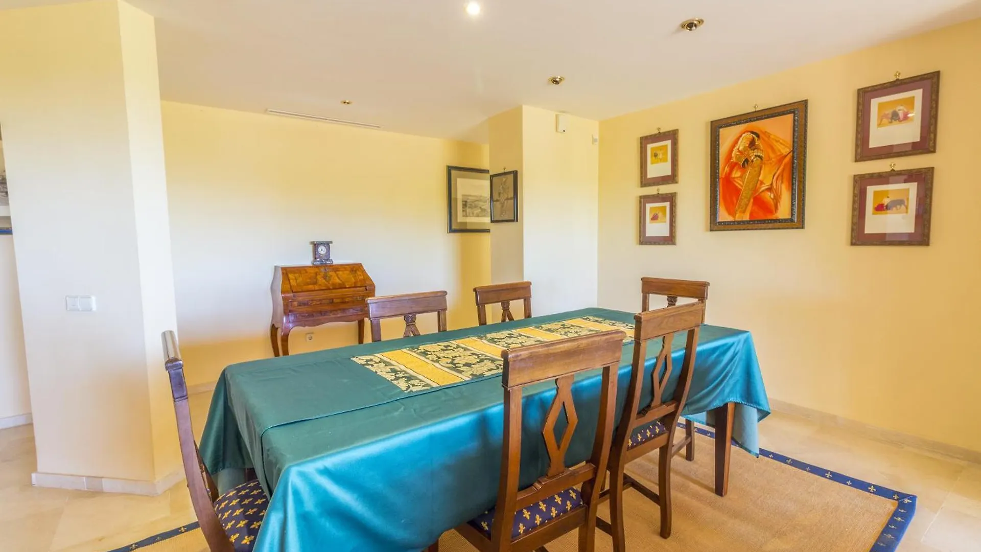 Cubo'S Apartamento Boutique Elviria Hills Marbella 0*,  Španělsko